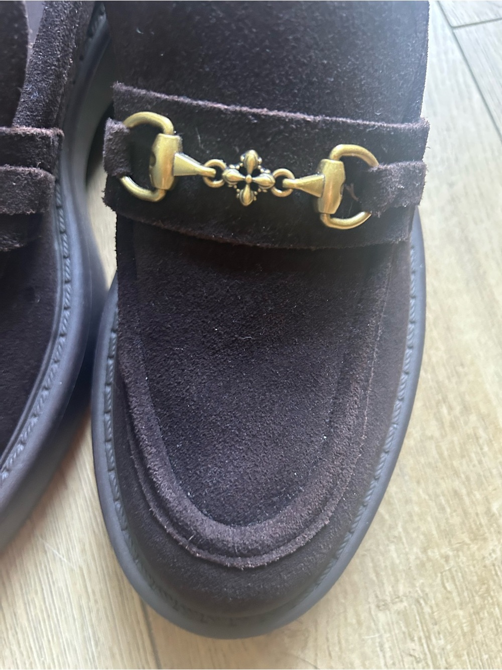 Steve Madden Dark Brown Suede Loafers with Gold Bit - Picture 4 of 4